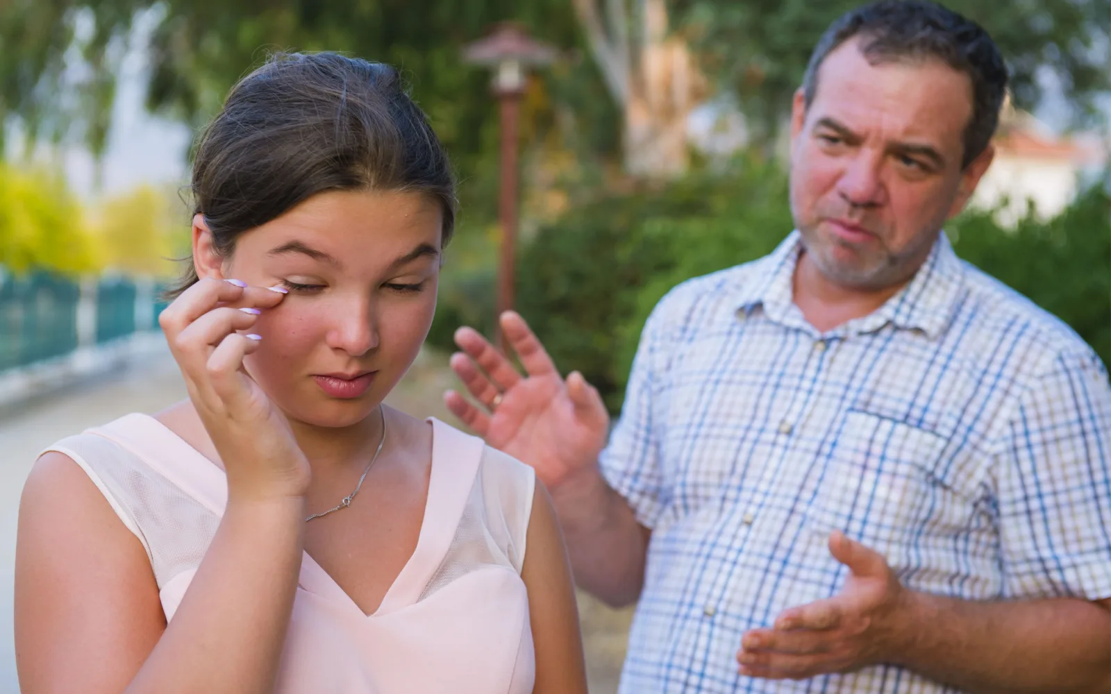 father daughter fight